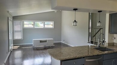 801 Chase Ln in Lombard, IL - Building Photo - Building Photo