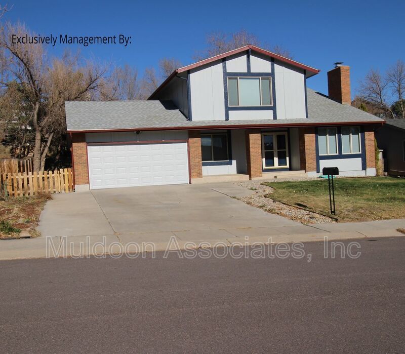 870 Red Mesa Dr in Colorado Springs, CO - Building Photo