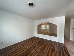 1805 Paisano St NE in Albuquerque, NM - Building Photo - Building Photo