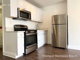 101 Normandie Ave in Los Angeles, CA - Building Photo