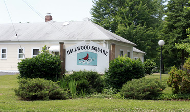 Hillwood Square in Falls Church, VA - Building Photo - Building Photo