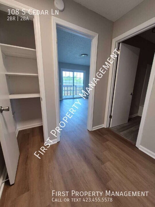 108 S Cedar Ln in Fort Oglethorpe, GA - Building Photo