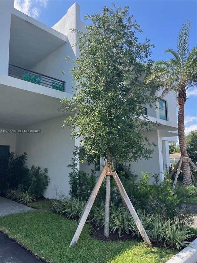 2526 Pierce St in Hollywood, FL - Building Photo - Building Photo