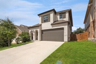 8215 Prairie Rye Dr in Lago Vista, TX - Building Photo