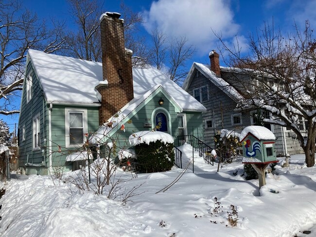 3226 Milwaukee St, Unit 2