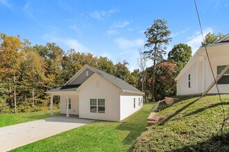 5507 Laborde Ave in Charlotte, NC - Building Photo - Building Photo