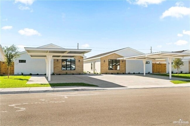 32 San Andres in Edinburg, TX - Building Photo - Building Photo