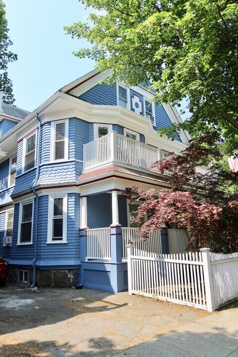 25 Hinckley St in Boston, MA - Building Photo