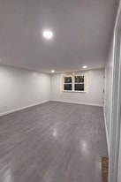 156 Main St, Unit B1 in Canton, CT - Building Photo