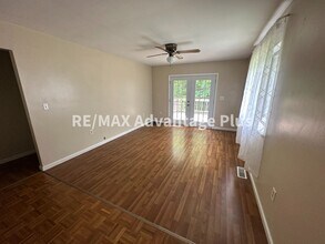 9906 Green Bay Rd in Rice, VA - Building Photo - Building Photo