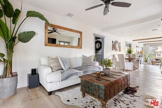 12208 Laurel Terrace Dr in Los Angeles, CA - Building Photo - Building Photo