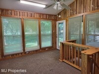 114 Stetson Dr photo'