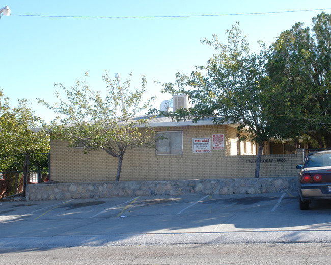 3900 Tyler Ave in El Paso, TX - Building Photo - Building Photo