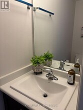 62 King George Way in Bowmanville, ON - Building Photo - Building Photo