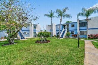 1561 NE 12th Terrace in Jensen Beach, FL - Building Photo - Building Photo