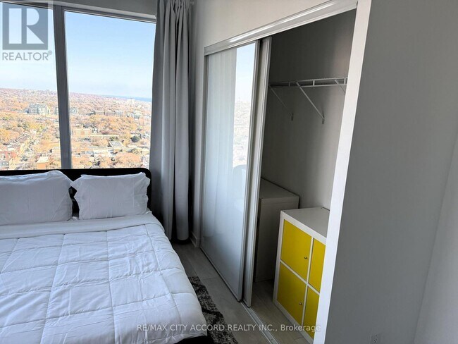 5 Defries St in Toronto, ON - Building Photo - Building Photo