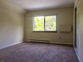 66 Mayflower Ave, Unit 1 in Middleboro, MA - Building Photo