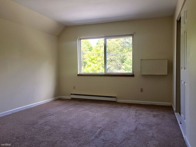 66 Mayflower Ave, Unit 1