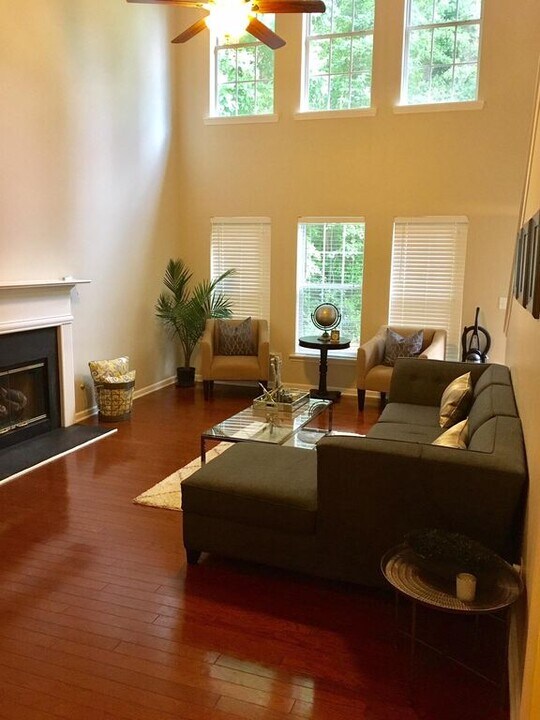 1380 Gates Cir SE in Atlanta, GA - Building Photo