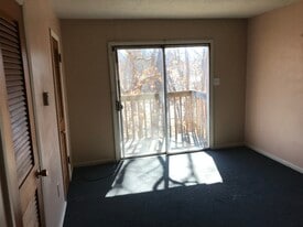 1140 S Elizabeth St, Unit 2 in Columbia, MO - Building Photo