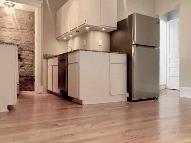 1720 N Honore St, Unit 1 in Chicago, IL - Building Photo - Building Photo