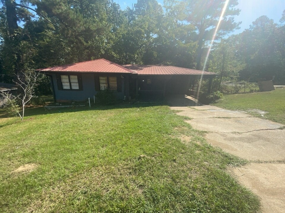 2646 Revere St in Jackson, MS - Building Photo