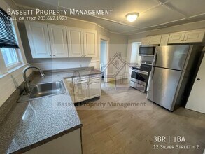 12 Silver St in Middletown, CT - Building Photo - Building Photo