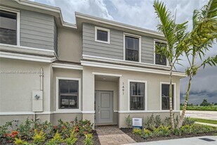 409 NE 12th St in Florida City, FL - Building Photo