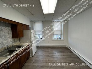 243 S 8th St in Lebanon, PA - Building Photo - Building Photo