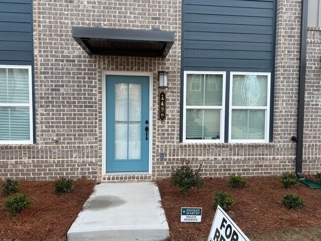 1420 Creekside Cir NW in Atlanta, GA - Foto de edificio - Building Photo