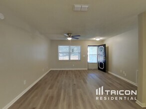 4220 Truman Dr in Seffner, FL - Building Photo - Building Photo