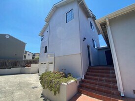 739 W Franklin St in Monterey, CA - Building Photo