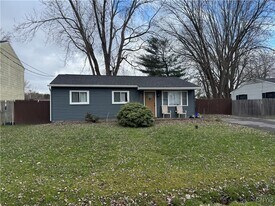 7891 Areopagitica Ave in Bridgeport, NY - Building Photo