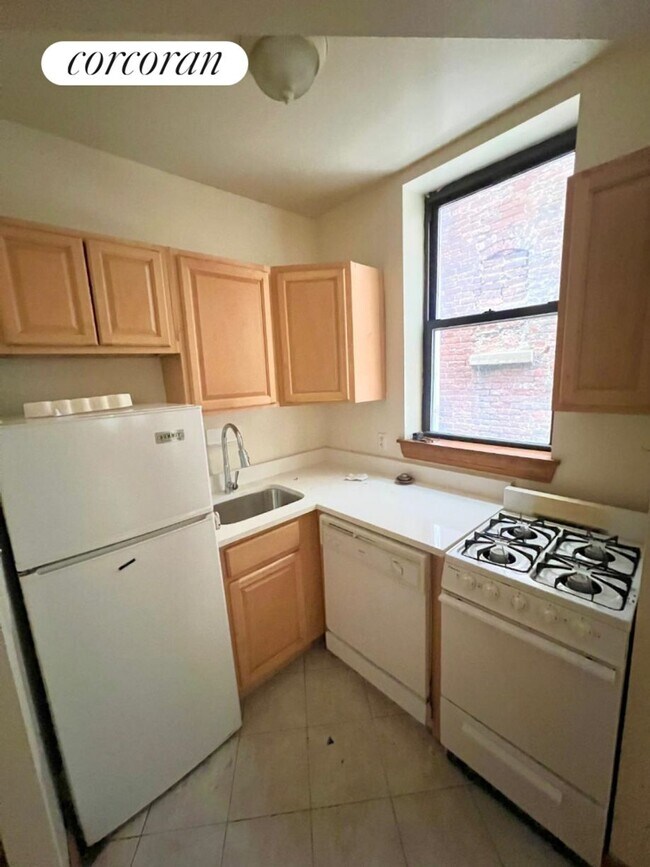 167 W 80th St
