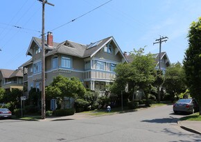 2202 Cypress St in Vancouver, BC - Building Photo