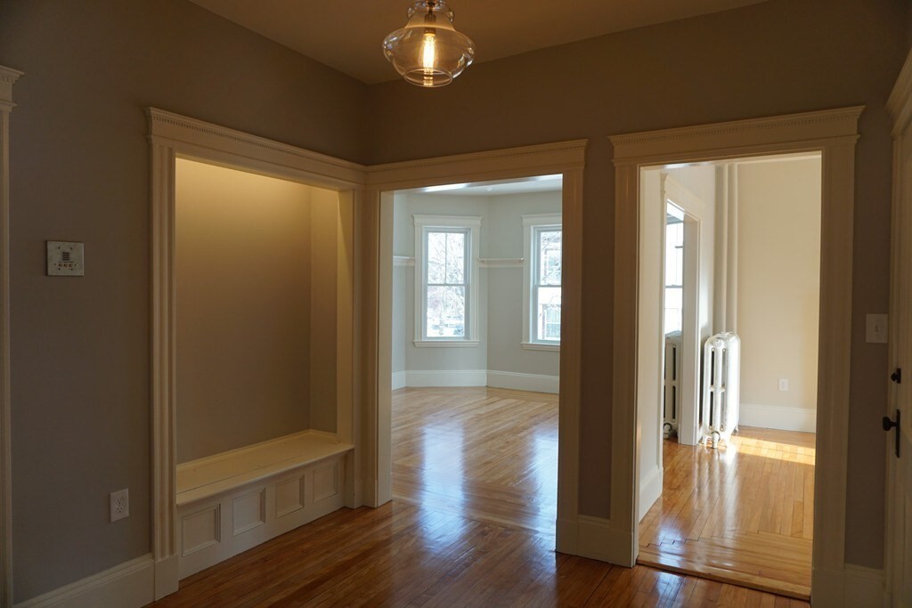 42 Mt Pleasant Ave in Boston, MA - Foto de edificio