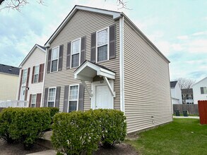 924 Symphony Dr in Aurora, IL - Building Photo - Building Photo
