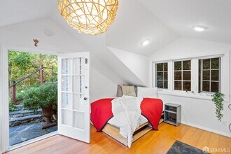 111 Fey Dr in Burlingame, CA - Building Photo - Building Photo