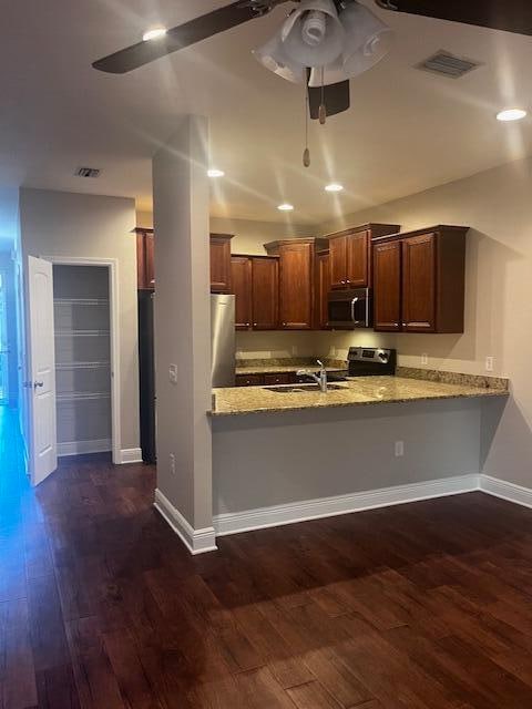 8847 Brown Pelican Cir in Navarre, FL - Building Photo - Building Photo