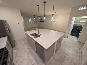 3176 Via da Vinci in Henderson, NV - Building Photo - Building Photo