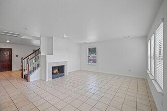 1334 Flatrock Creek Dr in Houston, TX - Building Photo - Building Photo