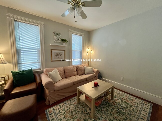 65 Roseclair St, Unit 1 in Boston, MA - Building Photo - Building Photo