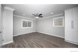 25 Tyler St in Rocky Point, NY - Building Photo - Building Photo