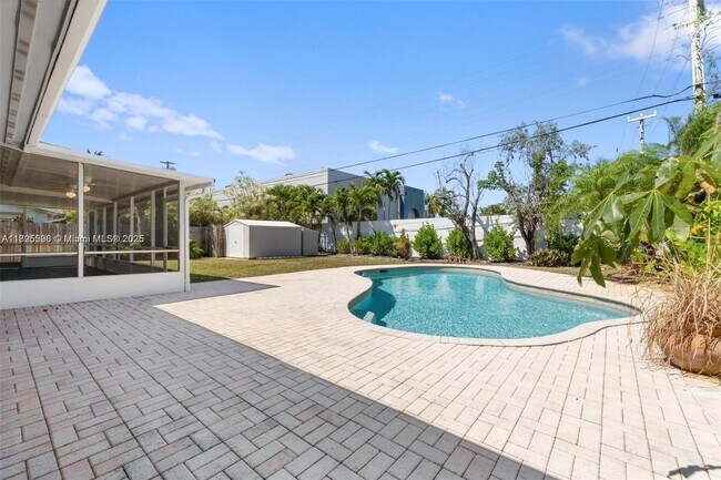 609 NW 30th Ct in Wilton Manors, FL - Building Photo - Building Photo