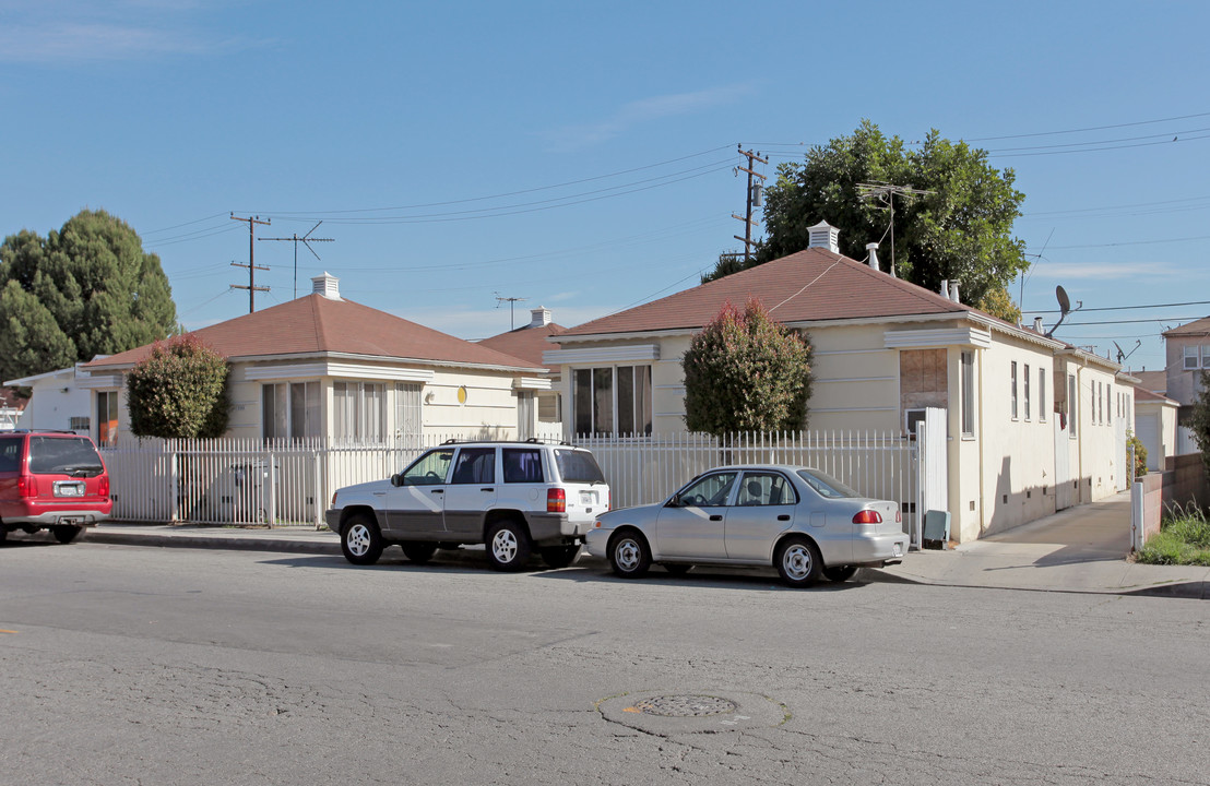 8160-8166 Seville Ave in South Gate, CA - Building Photo