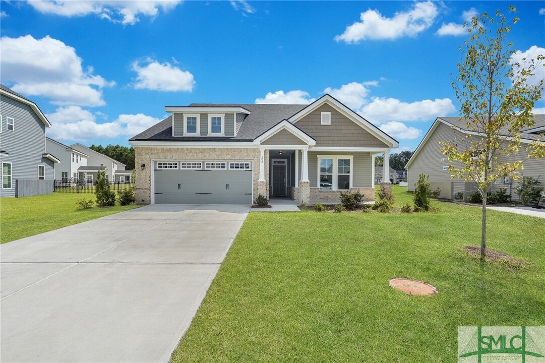 108 Como Dr in Pooler, GA - Foto de edificio