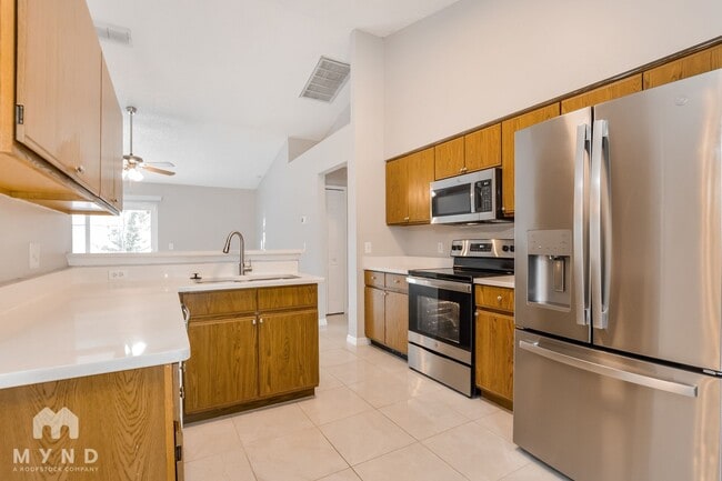 1523 Golden Poppy Ct in Orlando, FL - Building Photo - Building Photo