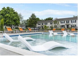 The Colony at the Oaks in Lexington, KY - Building Photo