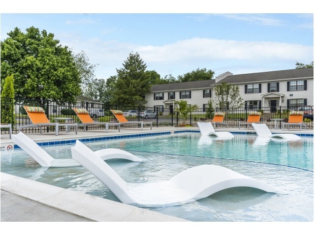 The Colony at the Oaks