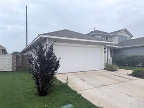 131 Trailstone Dr in Bastrop, TX - Building Photo - Building Photo